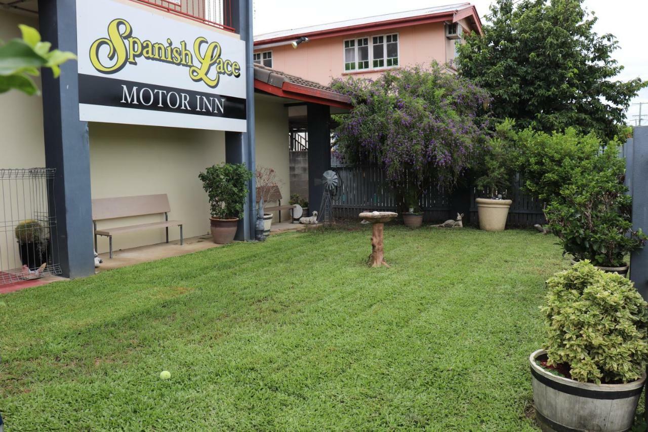 Spanish Lace Motor Inn Таунсвил Екстериор снимка